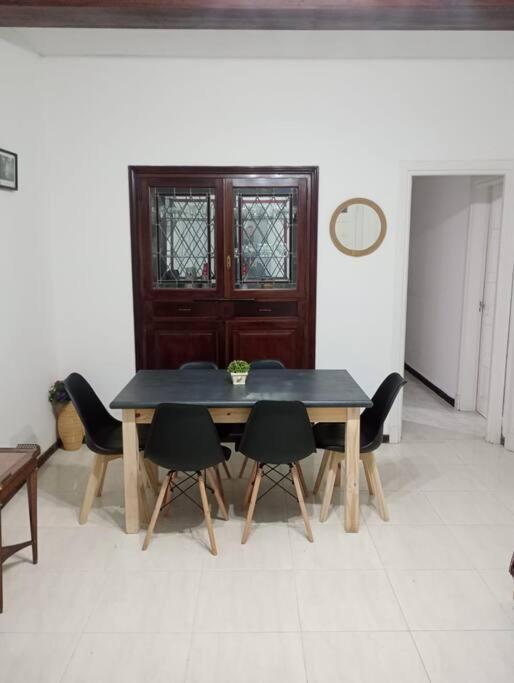 Casa Con Gran Jardin * Mar del Plata
