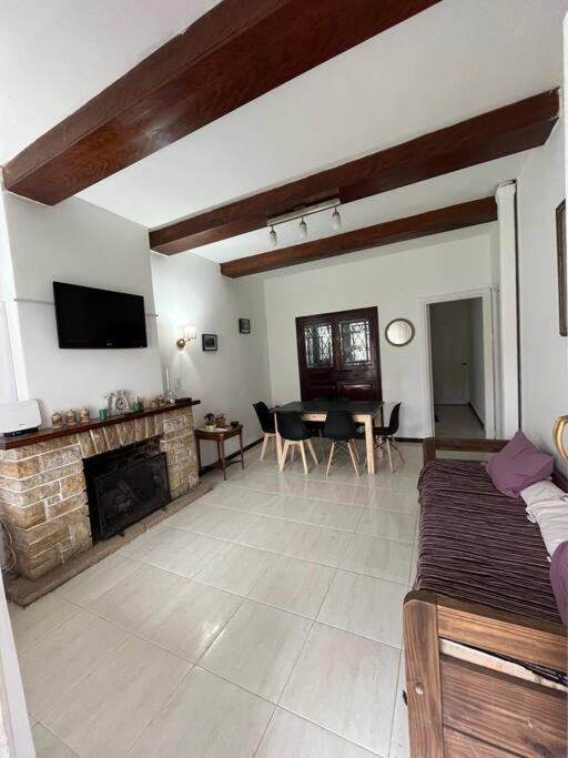 Casa Con Gran Jardin