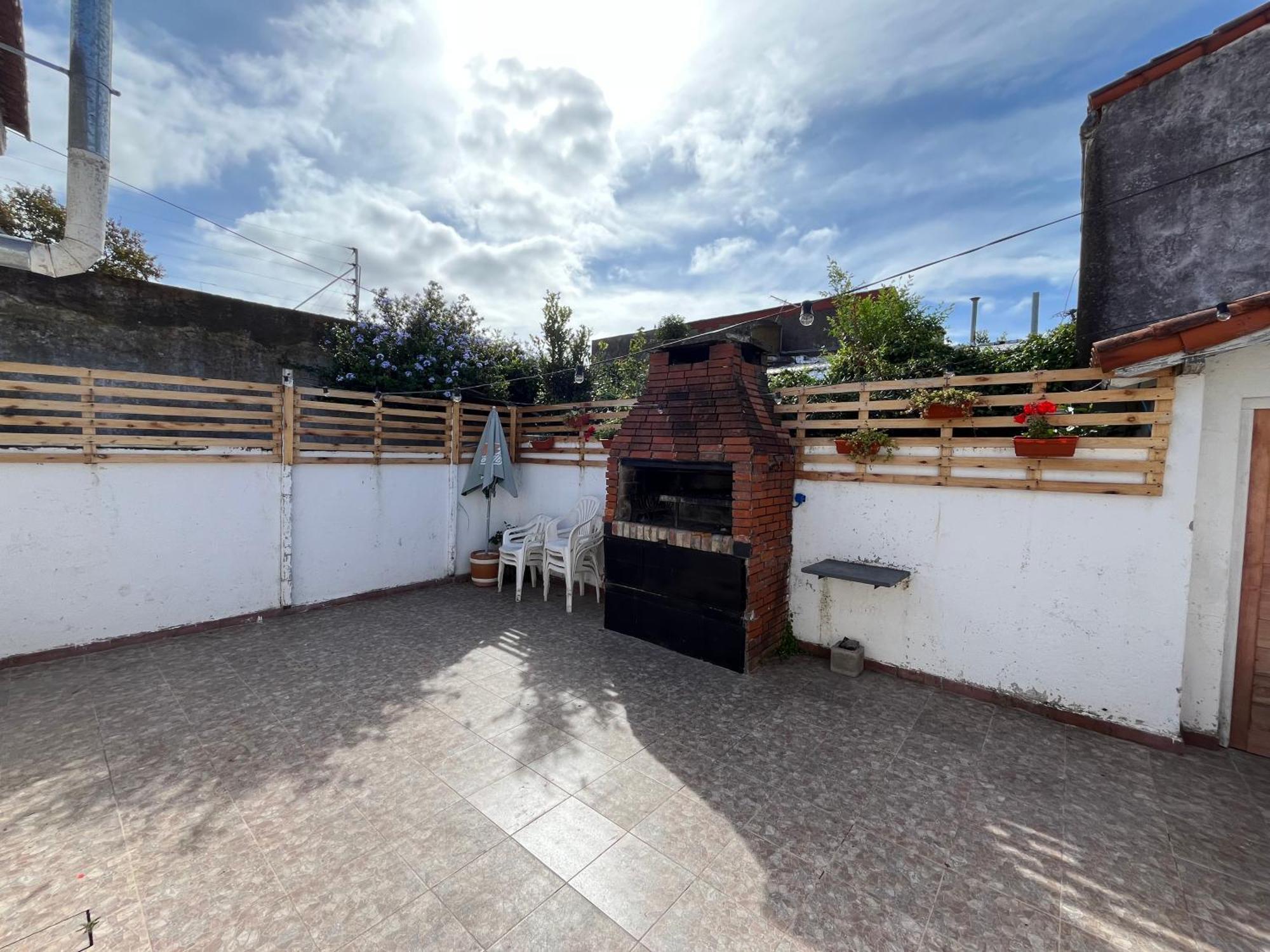 Casa Con Gran Jardin